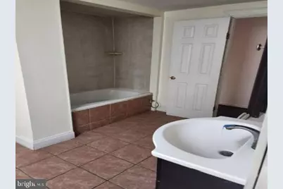 609 E 41st Street, Baltimore, MD 21218 - Photo 9