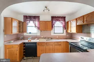 2105 Whittier Ave, Baltimore, MD 21217 - Photo 9