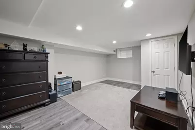 615 S Clinton Street, Baltimore, MD 21224 - Photo 11