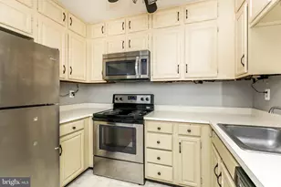 17 W Hill St, Baltimore, MD 21230 - Photo 9