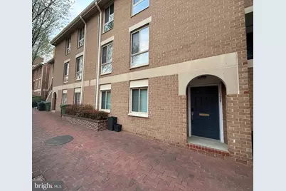 138 W Barre Street #R 31, Baltimore, MD 21201 - Photo 1