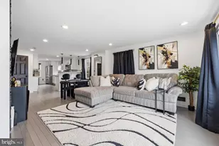 3805 Ridgecroft Rd, Baltimore, MD 21206 - Photo 3