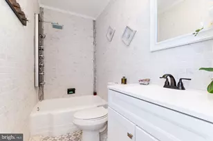121 N Potomac St, Baltimore, MD 21224 - Photo 35