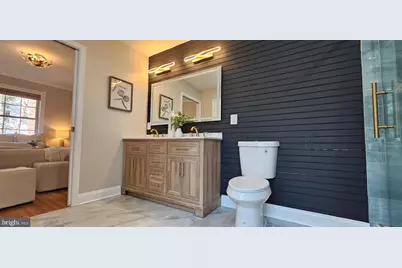 5806 N Charles Street, Baltimore, MD 21210 - Photo 21
