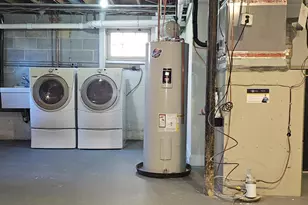 5806 N Charles St, Baltimore, MD 21210 - Photo 33