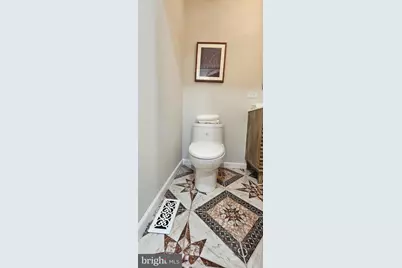 5806 N Charles Street, Baltimore, MD 21210 - Photo 15