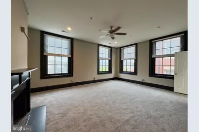 7 W Mulberry Street #08, Baltimore, MD 21201 - Photo 13