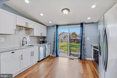 4704 Charleston, Baltimore, MD 21225 - Photo 9