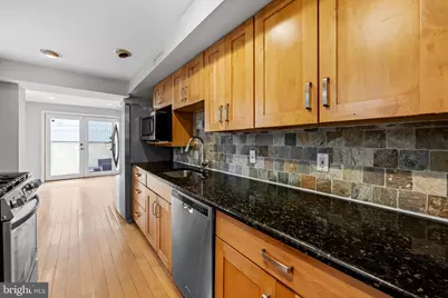 307 S Exeter Street, Baltimore, MD 21202 - Photo 11