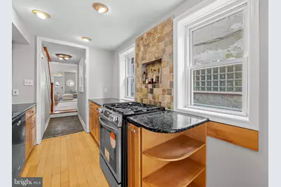 307 S Exeter Street, Baltimore, MD 21202 - Photo 13