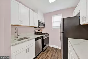 4411 Falls Bridge Dr, Baltimore, MD 21211 - Photo 9