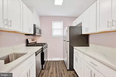 4411 Falls Bridge Drive #L, Baltimore, MD 21211 - Photo 7