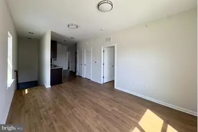 4901 Hamilton Avenue #4901-B, Baltimore, MD 21206 - Photo 3