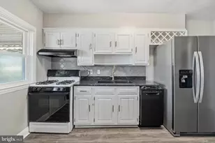 1543 Sheffield Rd, Baltimore, MD 21218 - Photo 11