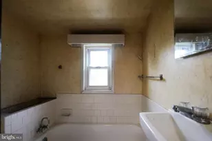1022 Joh Ave, Baltimore, MD 21229 - Photo 41