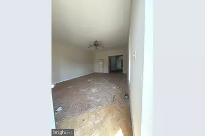 2301 Monroe Street N, Baltimore, MD 21217 - Photo 13