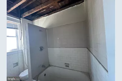2301 Monroe Street N, Baltimore, MD 21217 - Photo 33