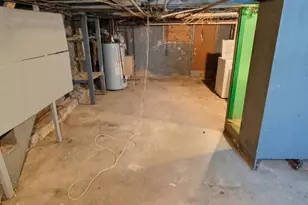 3215 Ravenwood Ave, Baltimore, MD 21213 - Photo 9