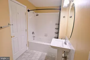 21 S Chapel St, Baltimore, MD 21231 - Photo 11