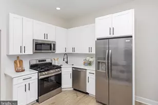 2129 Mt Holly St, Baltimore, MD 21216 - Photo 9