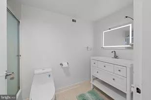 1 E University Pkwy, Baltimore, MD 21218 - Photo 23