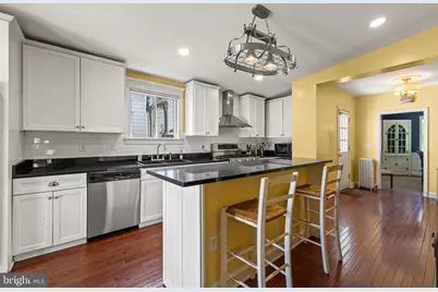 702 W Melrose Avenue, Baltimore, MD 21210 - Photo 21