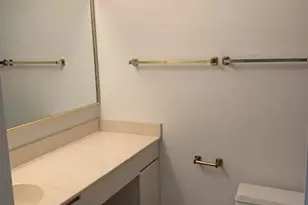 250 President St, Baltimore, MD 21202 - Photo 13