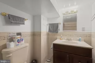 633 S Linwood Ave S, Baltimore, MD 21224 - Photo 25