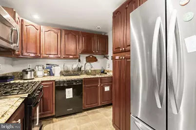 633 S Linwood Avenue S, Baltimore, MD 21224 - Photo 15