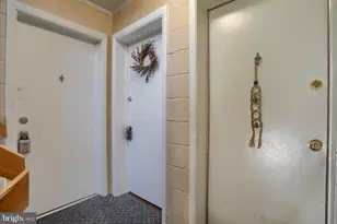 4411 Falls Bridge Dr, Baltimore, MD 21211 - Photo 5