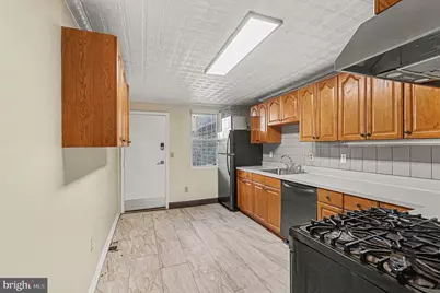 229 S Fremont Avenue, Baltimore, MD 21230 - Photo 7
