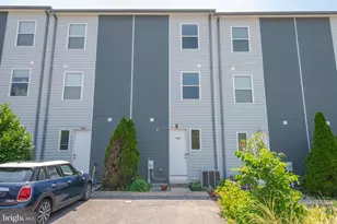 428 E Oliver St, Baltimore, MD 21202 - Photo 3