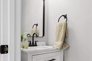 4029 Fairview Ave, Baltimore, MD 21216 - Photo 37