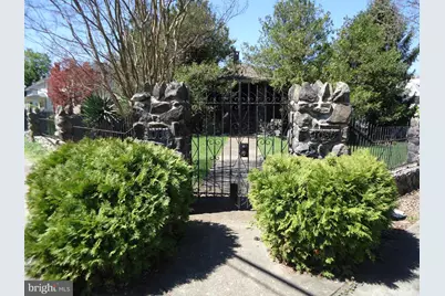 1000 Walnut Avenue, Baltimore, MD 21229 - Photo 1