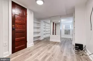 860 W 33rd St, Baltimore, MD 21211 - Photo 17