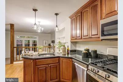 2011 Fountain Street, Baltimore, MD 21231 - Photo 9