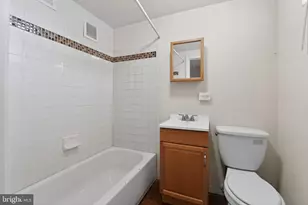3544 4th St, Baltimore, MD 21225 - Photo 13