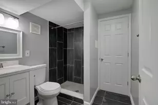 16 N Bradford St, Baltimore, MD 21224 - Photo 37