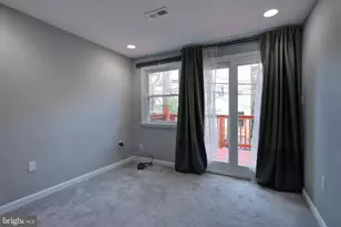 16 N Bradford St, Baltimore, MD 21224 - Photo 27
