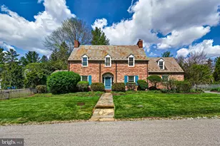 1104 Harriton Rd, Baltimore, MD 21210 - Photo 3