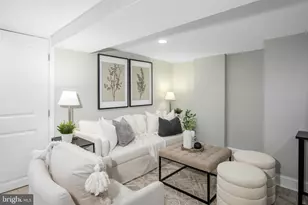 1621 E 32nd St, Baltimore, MD 21218 - Photo 21