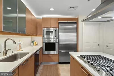 801 Key Highway #130, Baltimore, MD 21230 - Photo 17