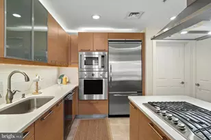 801 Key Hwy, Baltimore, MD 21230 - Photo 17