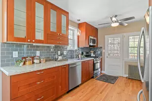 4203 Barrington Rd, Baltimore, MD 21229 - Photo 15