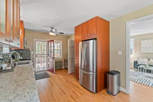 4203 Barrington Rd, Baltimore, MD 21229 - Photo 11