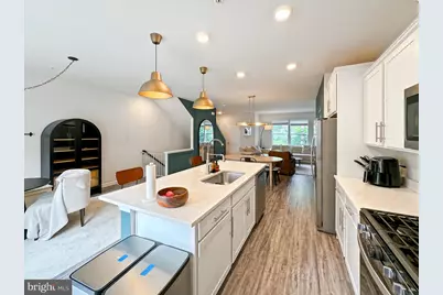 4319 Medfield Avenue, Baltimore, MD 21211 - Photo 9