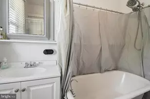 202 S Athol Ave, Baltimore, MD 21229 - Photo 19