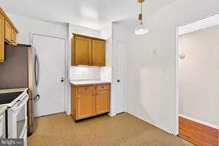 3601 Clarks Ln, Baltimore, MD 21215 - Photo 11