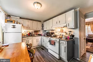 441 Roundview Rd, Baltimore, MD 21225 - Photo 9