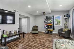 1917 Ruxton Ave, Baltimore, MD 21216 - Photo 7